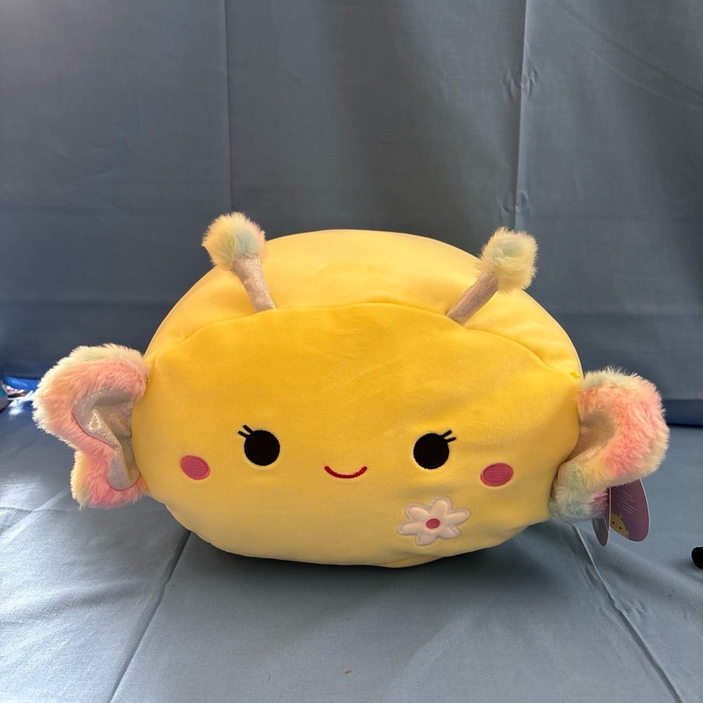 Kellytoy Yellow 10 in Nixie the Bee Plush Easter-K1838EA112